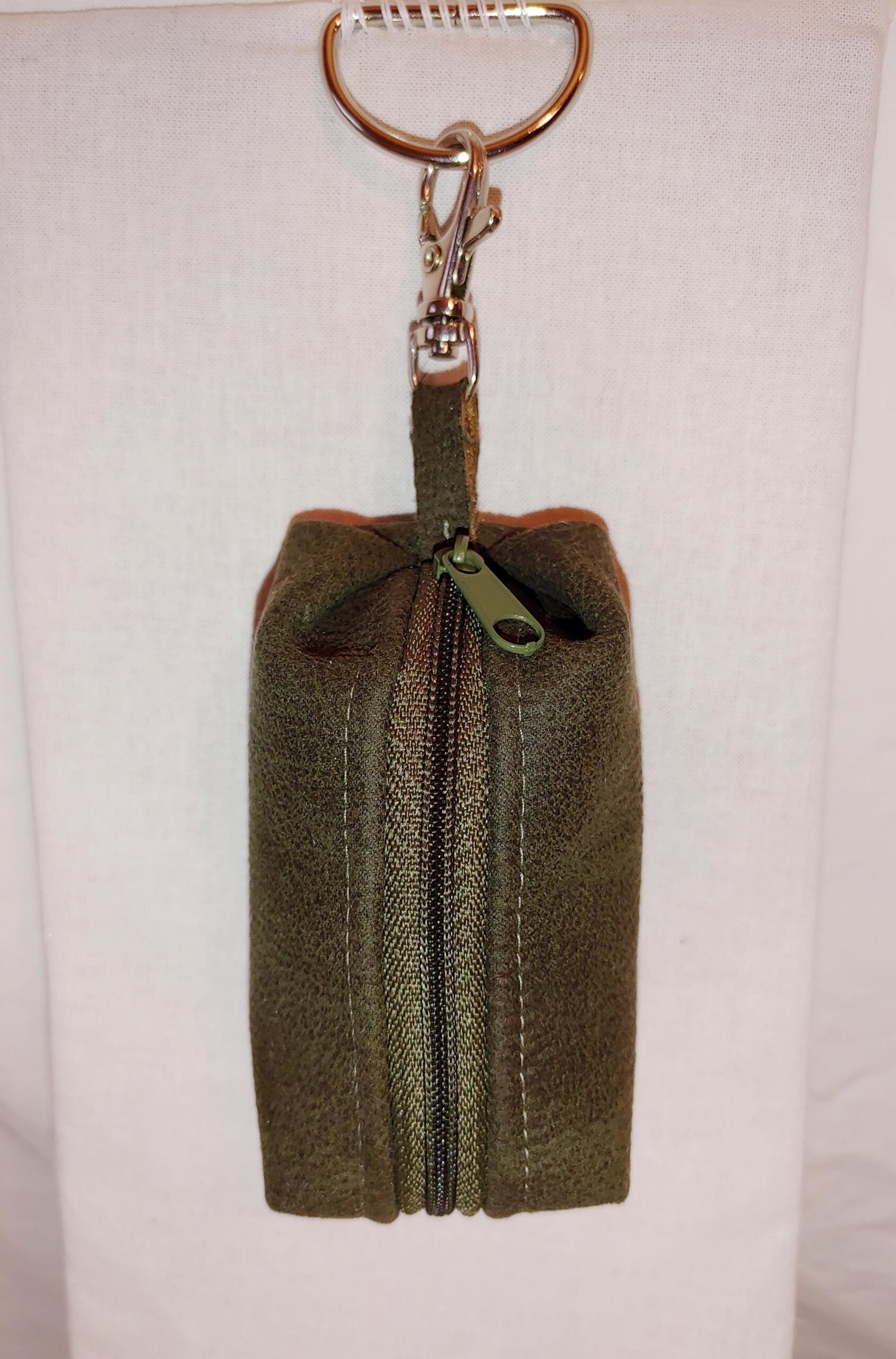 Beuteltasche dunkelgrün