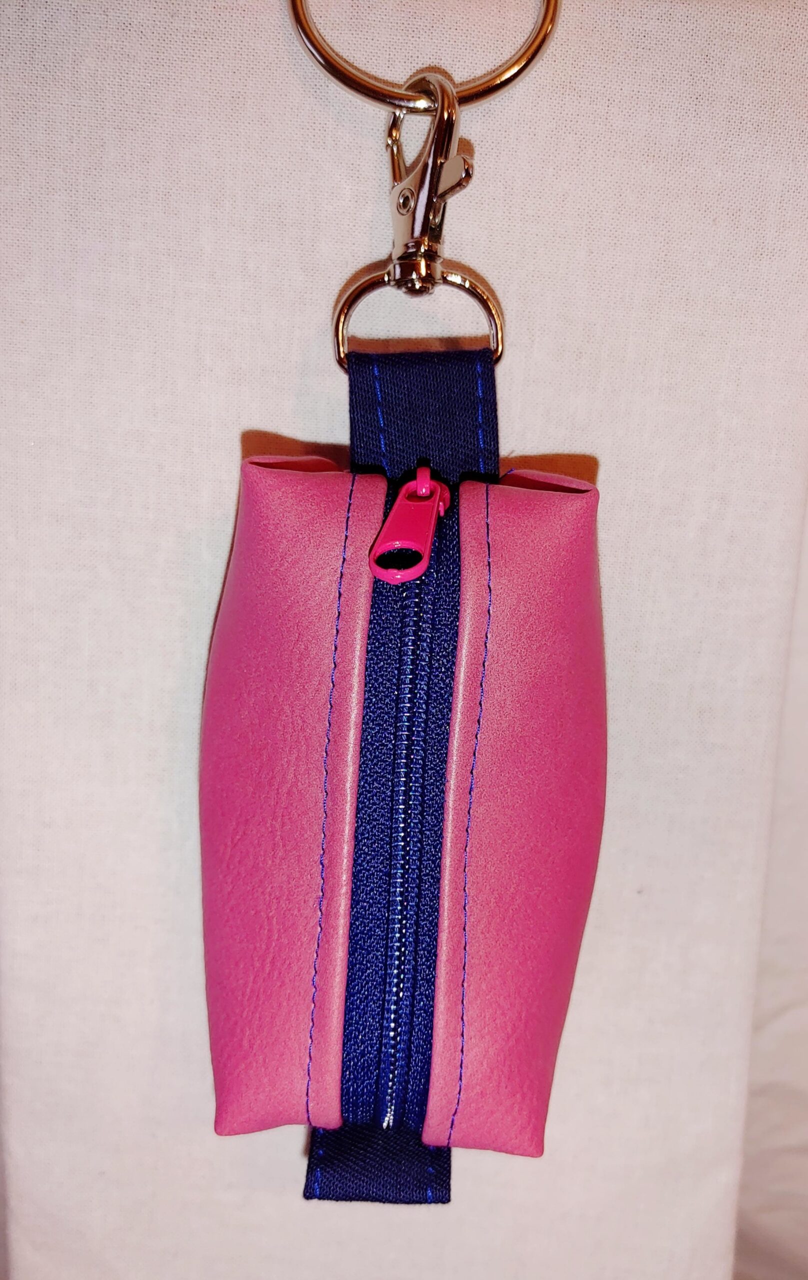 Beuteltasche pink-blau